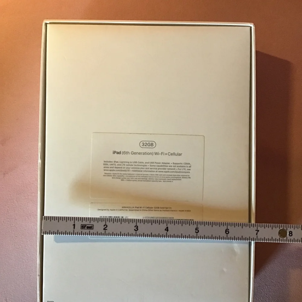 Apple iPad BOX ONLY Gold Tablet